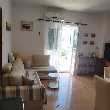 Veldic Apartments Тисно Екстериор снимка