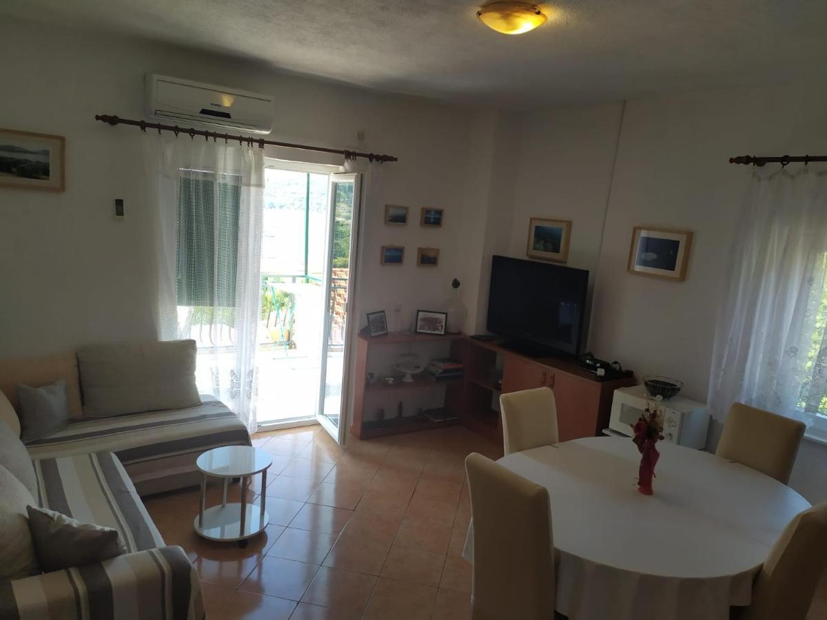 Veldic Apartments Тисно Екстериор снимка