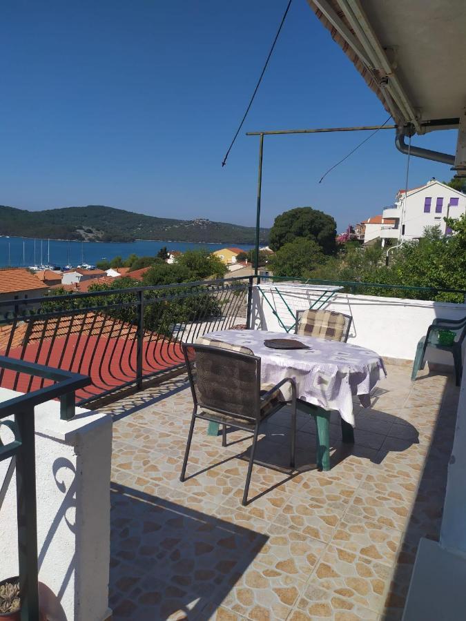 Veldic Apartments Тисно Екстериор снимка