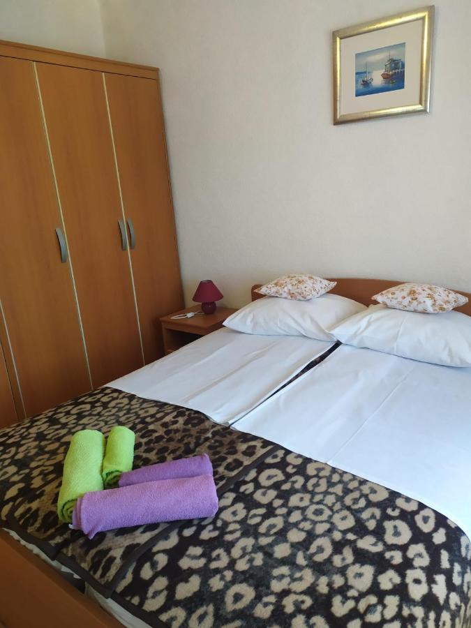 Veldic Apartments Тисно Екстериор снимка