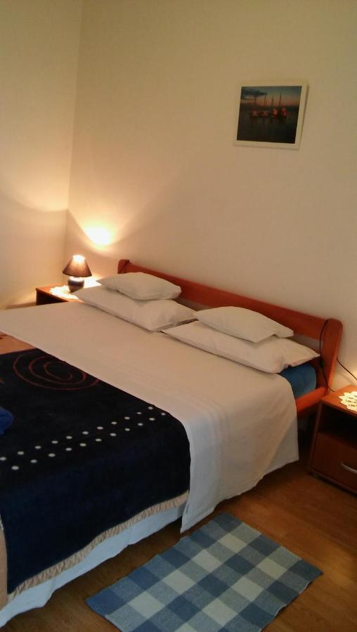 Veldic Apartments Тисно Екстериор снимка