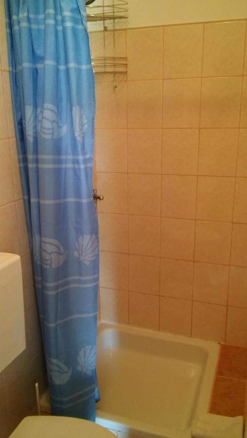 Veldic Apartments Тисно Екстериор снимка