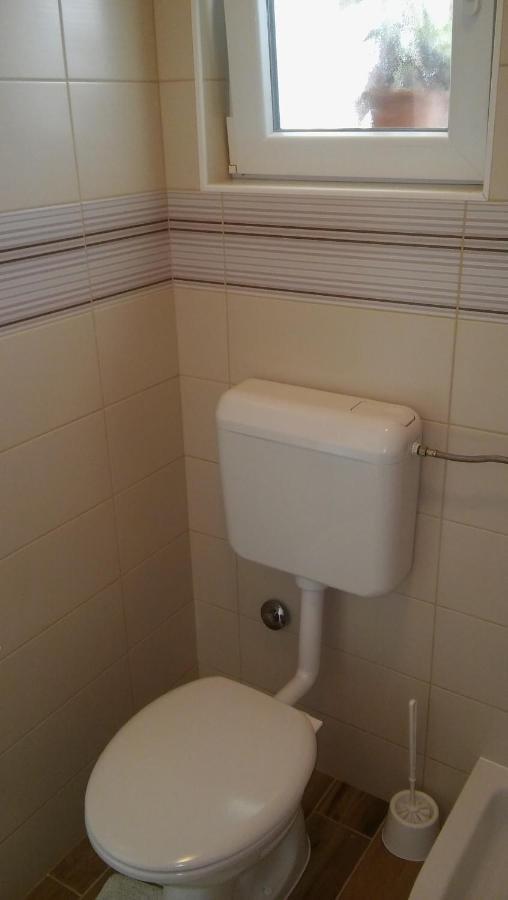 Veldic Apartments Тисно Екстериор снимка