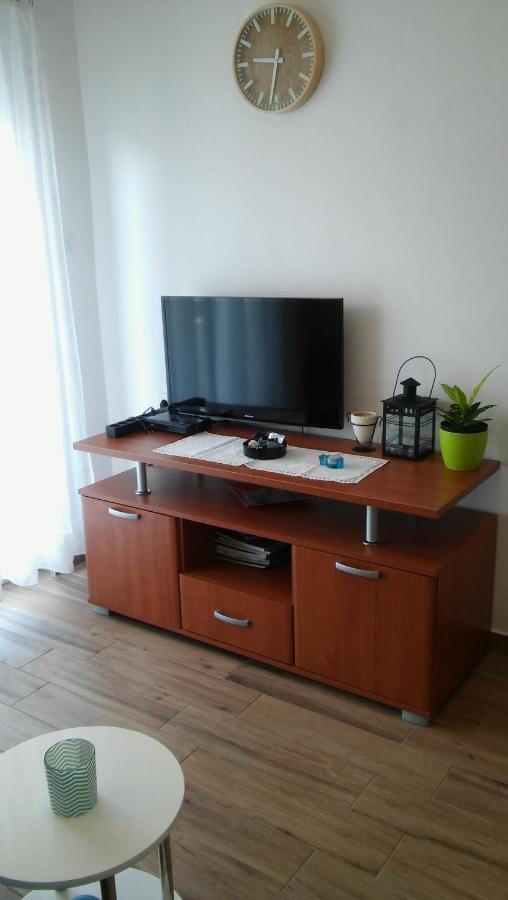 Veldic Apartments Тисно Екстериор снимка