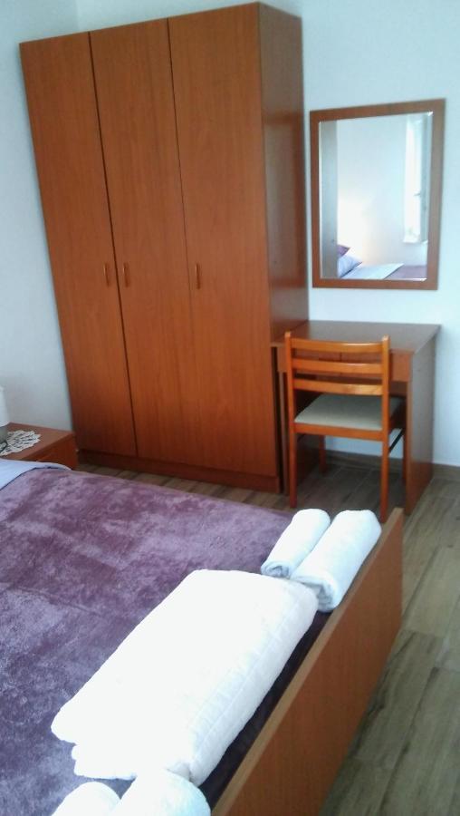 Veldic Apartments Тисно Екстериор снимка
